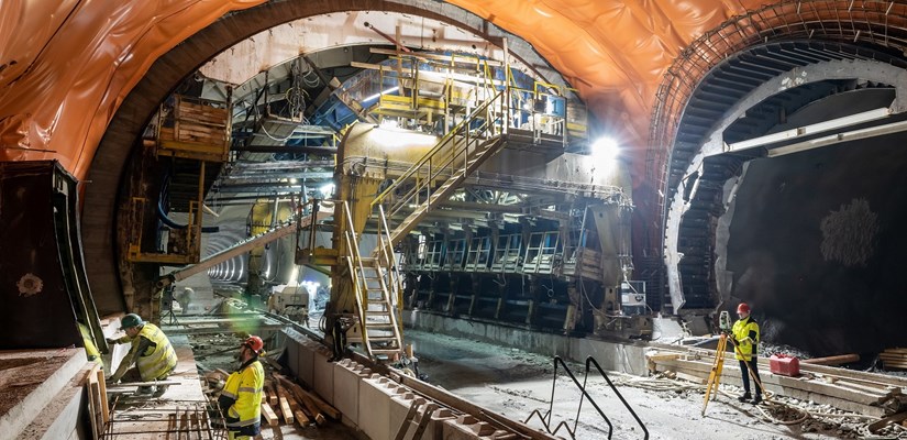 Diaľnica D1 Lietavská Lúčka - Dubná Skala s tunelom Višňové (photo by Skanska, Michal Pišný) Diaľnica D1 Lietavská Lúčka - Dubná Skala s tunelom Višňové (photo by Skanska, Michal Pišný)