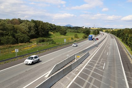 Výmena zvodidiel na D1 Prešov Budimír 2016 (4)