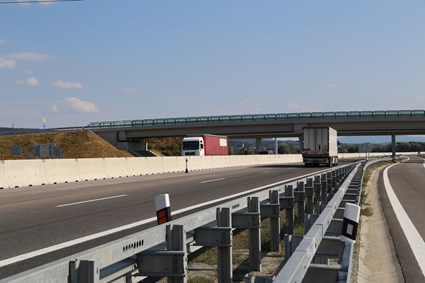 Výmena zvodidiel na D1 Prešov Budimír 2016 (7)